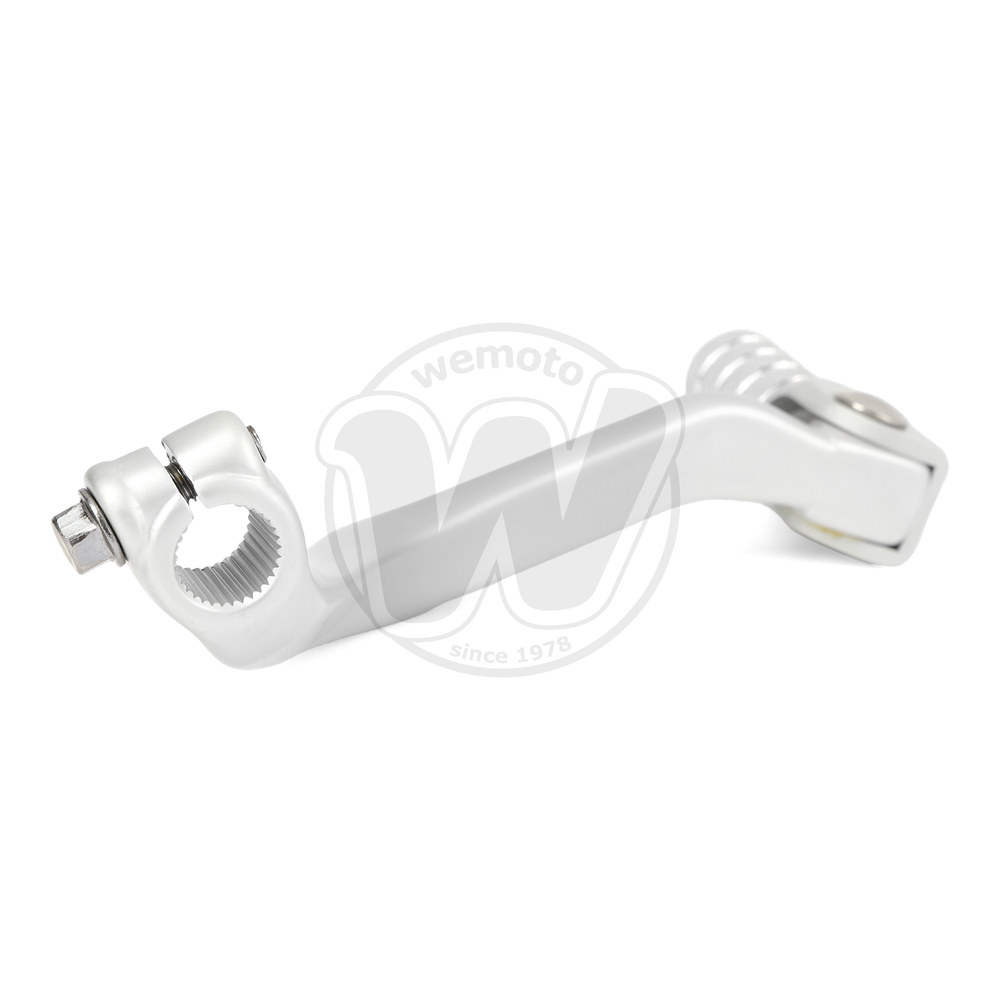 0UI2263_ad3528 three.jpg